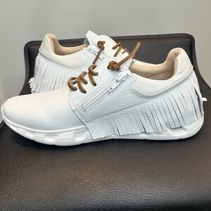 Vaneli Sport Alvina Lace-up Sneakers White With Fringe Women’s Size‎ 7.5 NWT